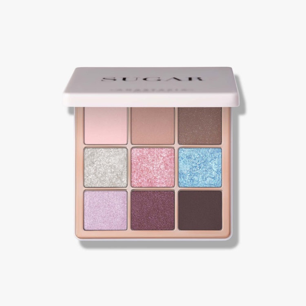 Sugar Mini Eyeshadow Palette
Mini eyeshadow featuring 9 full-pigment shades.